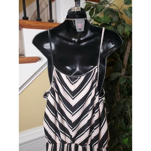 Just Be... Women Striped Jumpsuit 3X - Picture 5 of 8